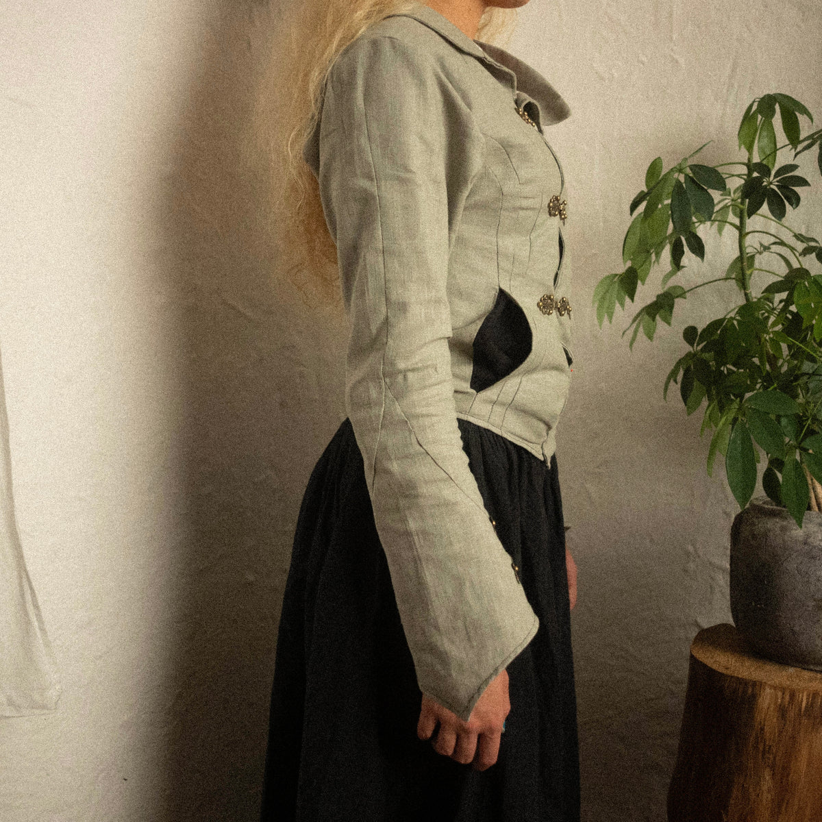ACANTHUS WOMEN'S ENGLISH LINEN JACKET