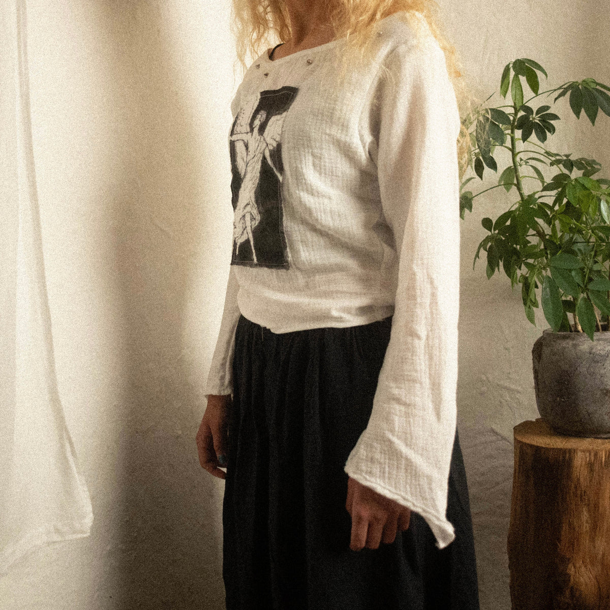 ANGELUS WOMEN'S HAND-PAINTED MUSLIN LONGSLEEVE